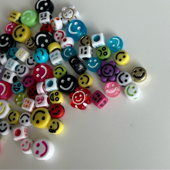 Set of Smiley Beads! So cute! - Picture 5 of 9